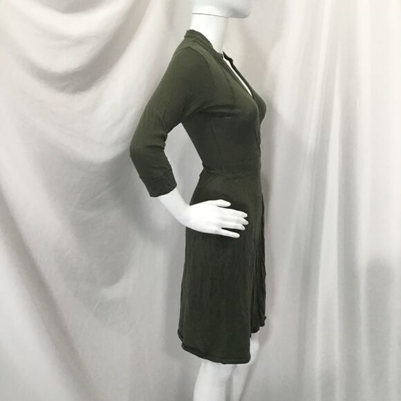 Old Navy Raw Hem Surplice Wrap Dress (H11) - Picture 4 of 5